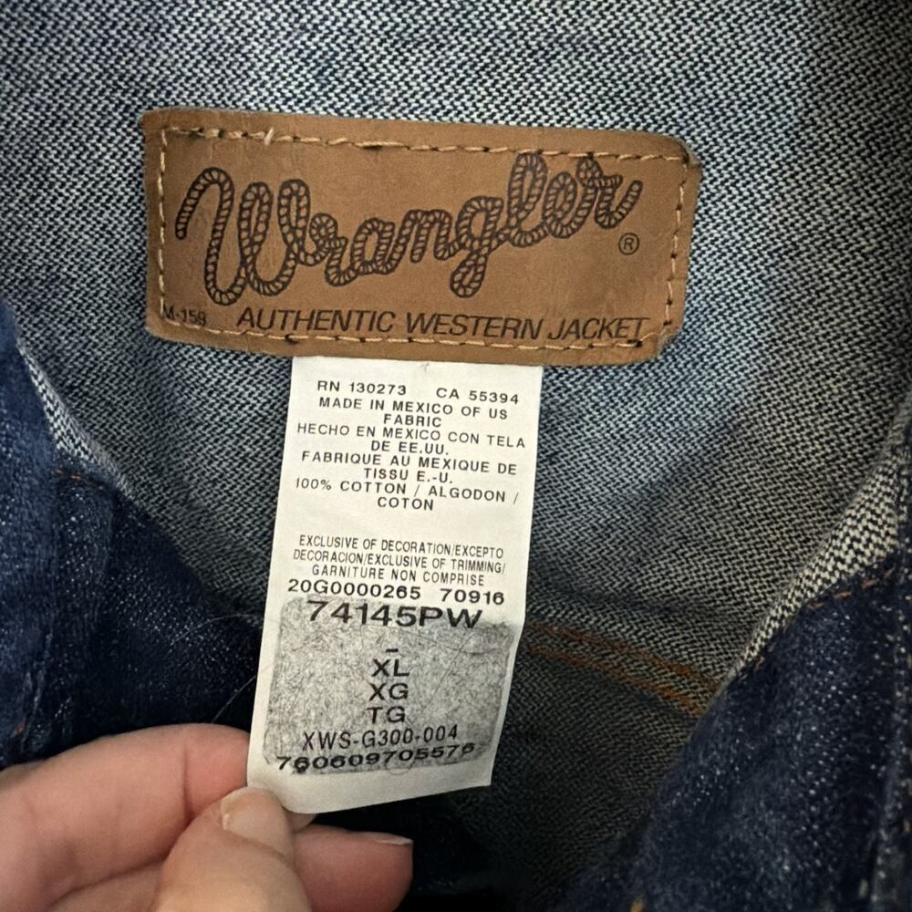 Limited Edition Wrangler x Rick and Morty Laser-etched Denim Jacket Size XL - Picture 3 of 8